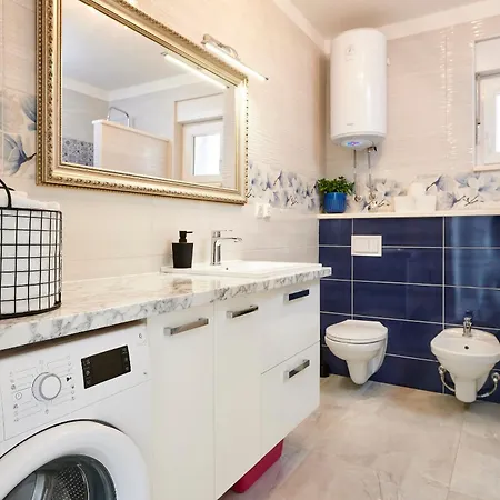 Appartement Tomi *