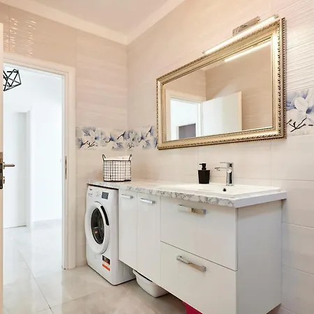 Appartement Tomi *
